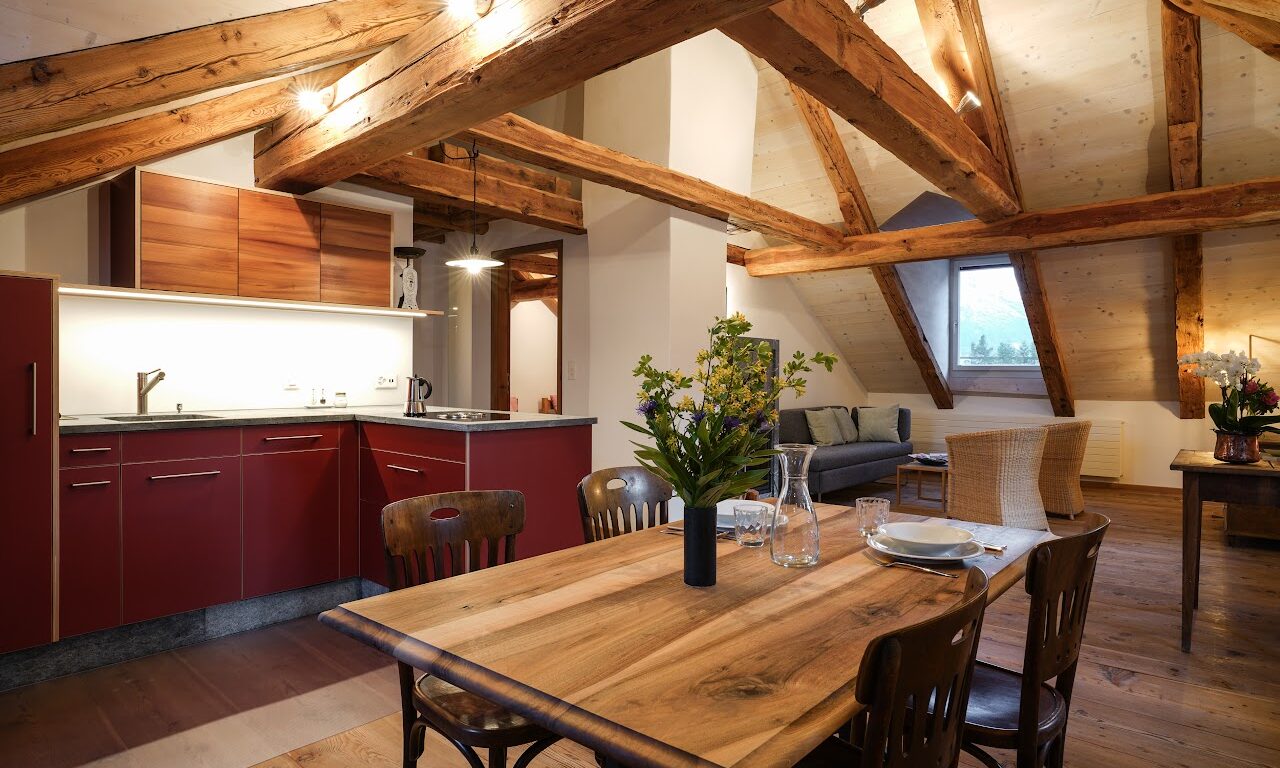 Kitchen and Livingroom Area